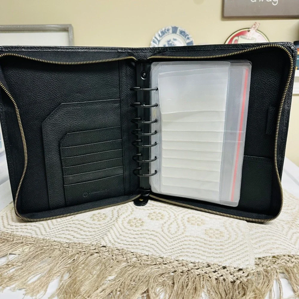Franklin Covey Black Tyler Pebbled Leather Zipper 7 -Ring Binder W/ Inserts